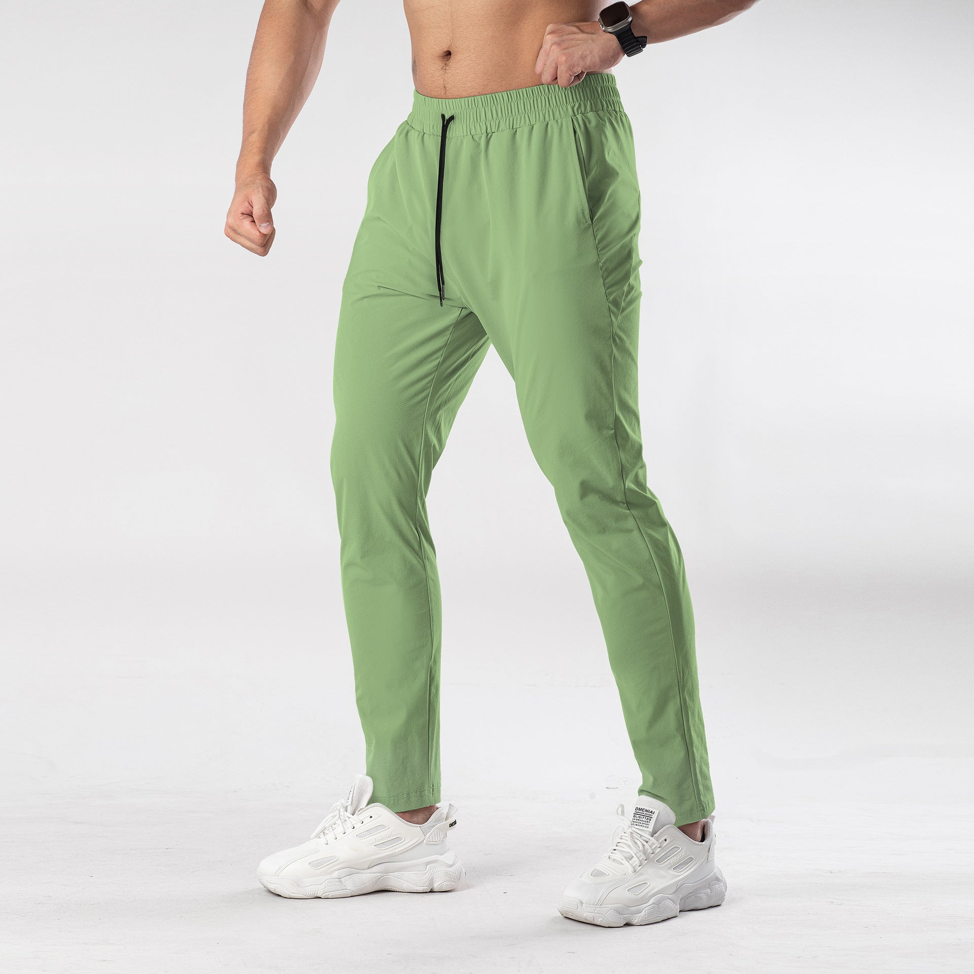 Men’s Quick-Dry Performance Tapered Joggers