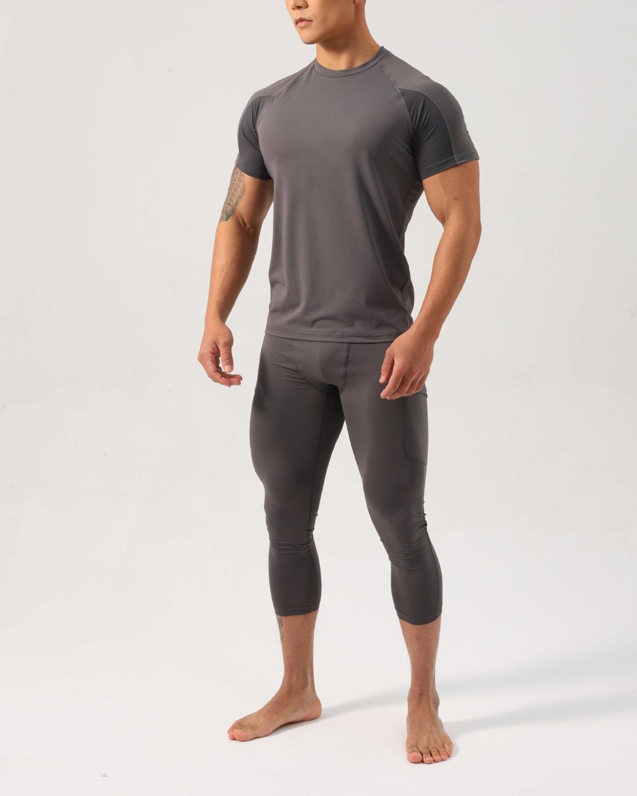 Men’s Contrast Panel Performance Training T-Shirt