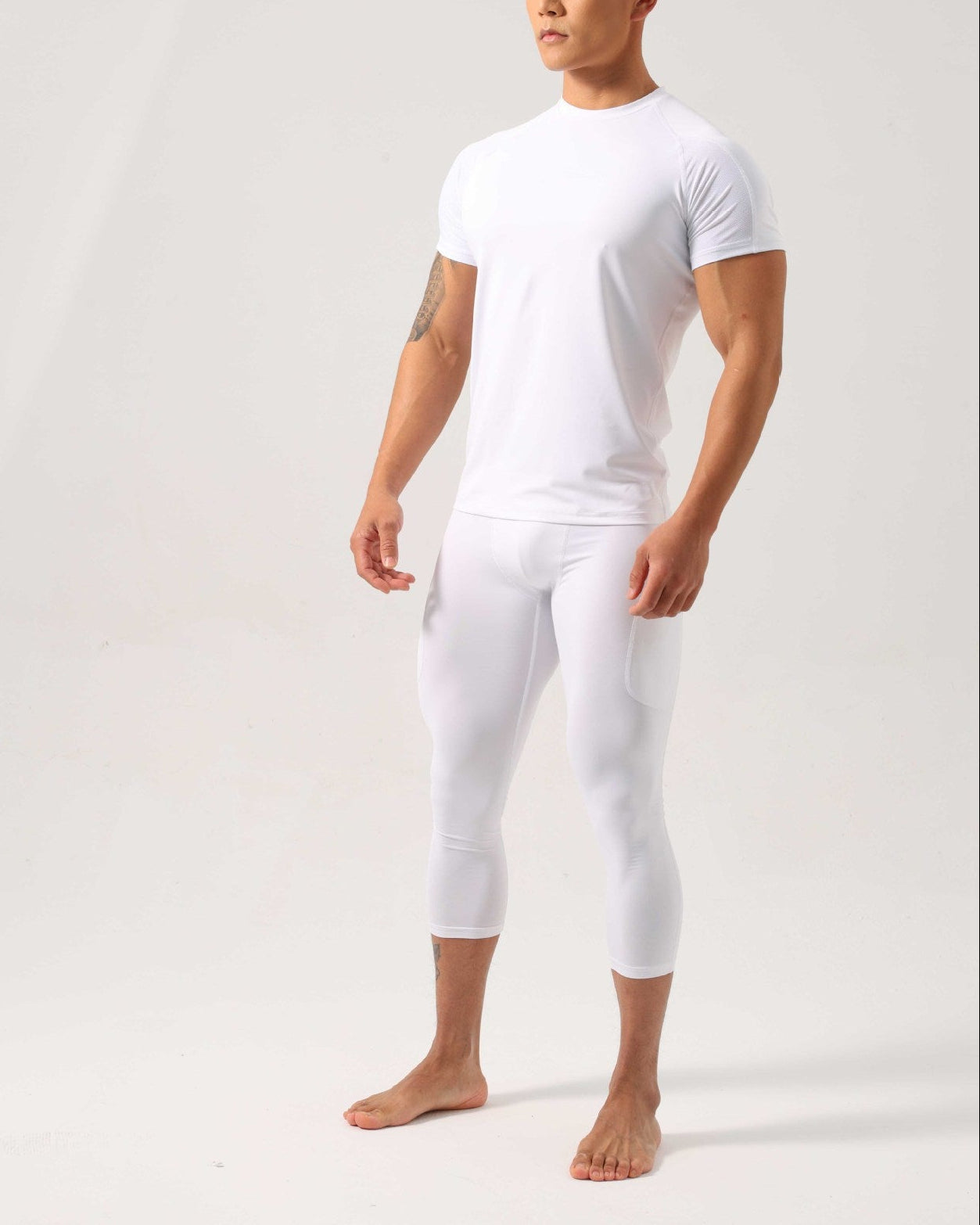 Men’s Contrast Panel Performance Training T-Shirt