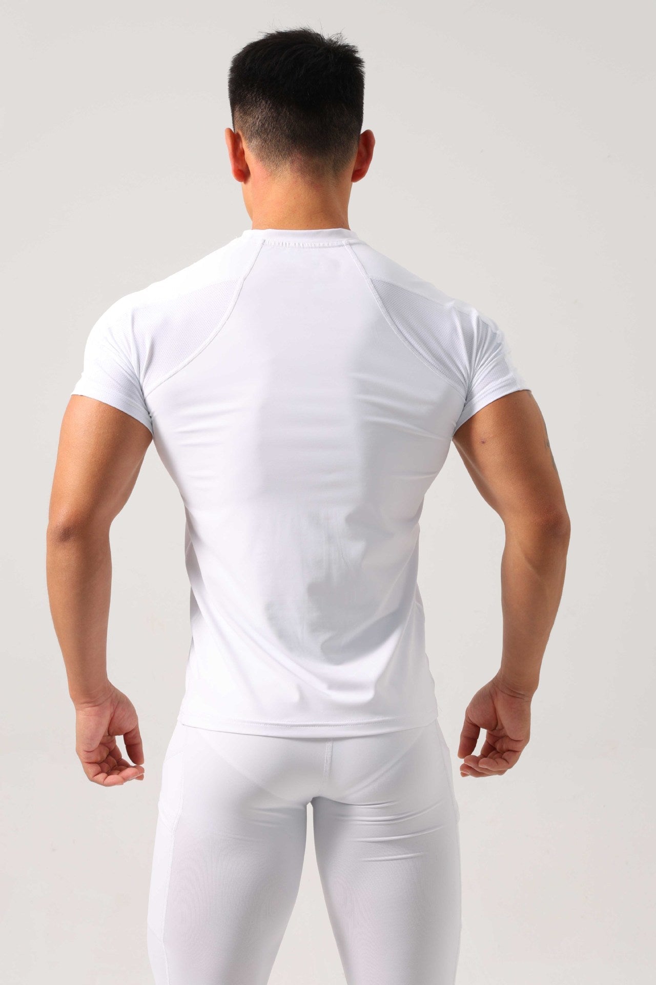 Men’s Contrast Panel Performance Training T-Shirt
