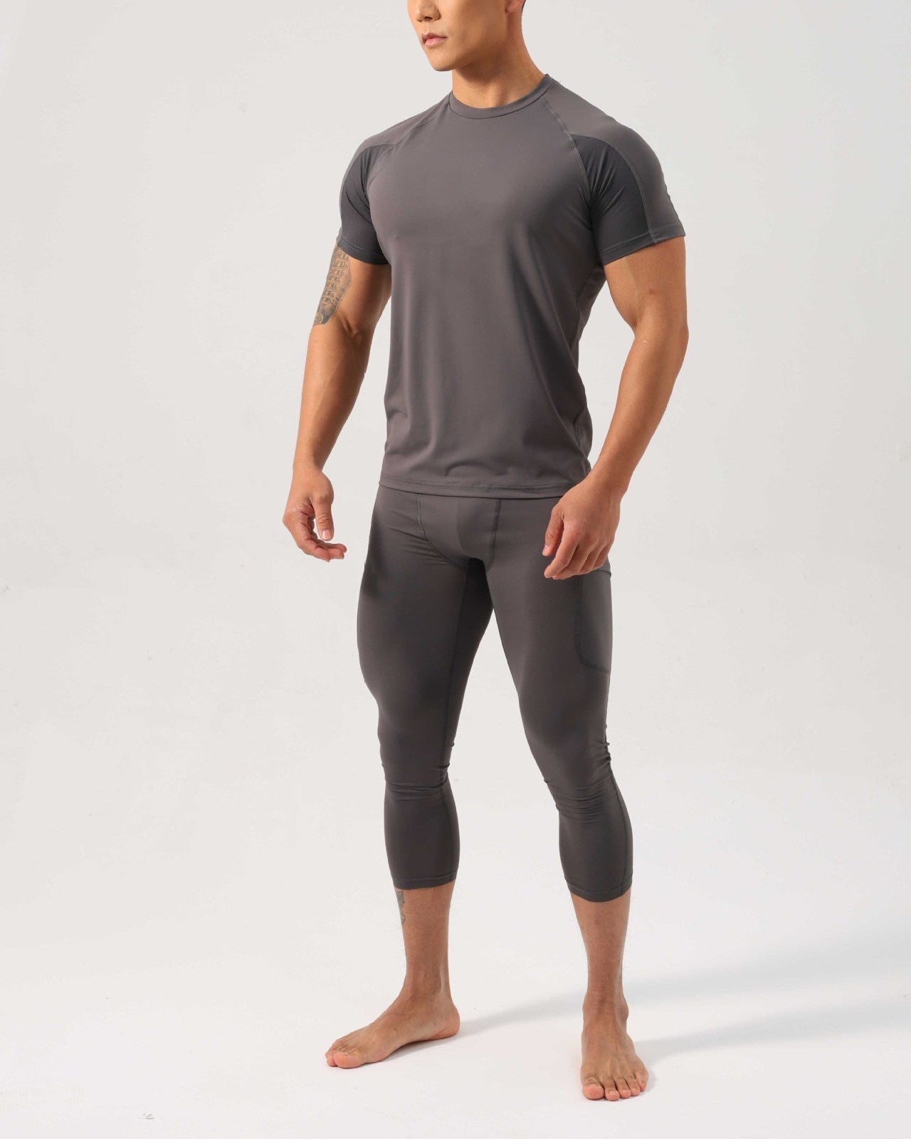 Men’s Contrast Panel Performance Training T-Shirt