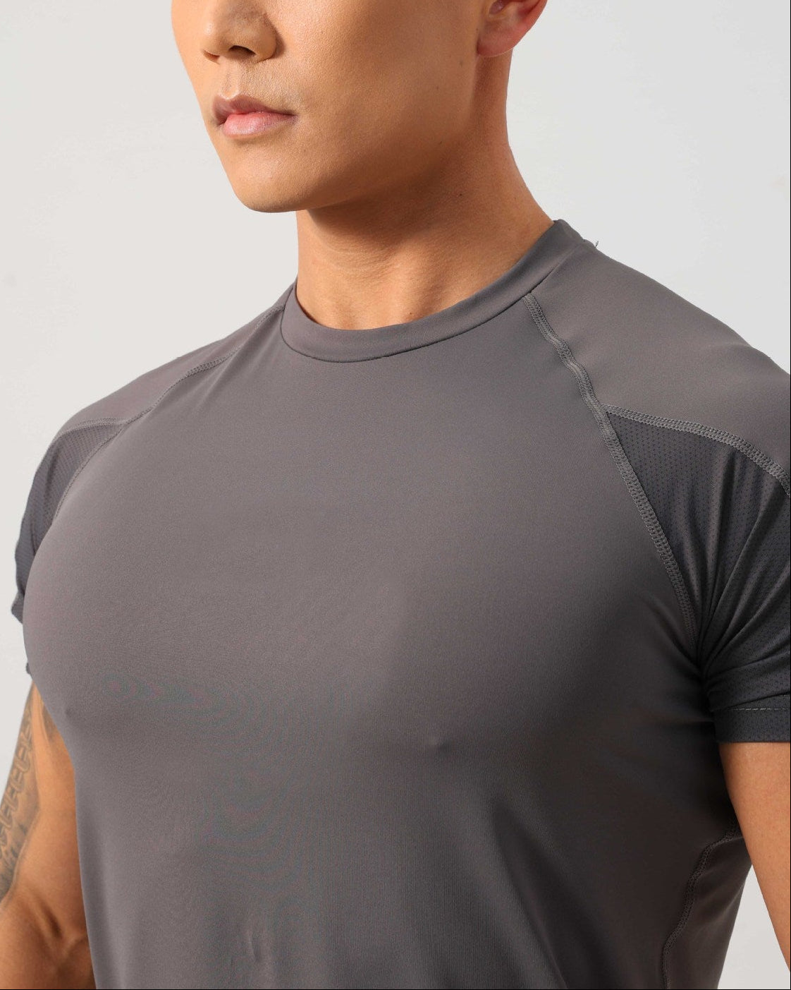 Men’s Contrast Panel Performance Training T-Shirt