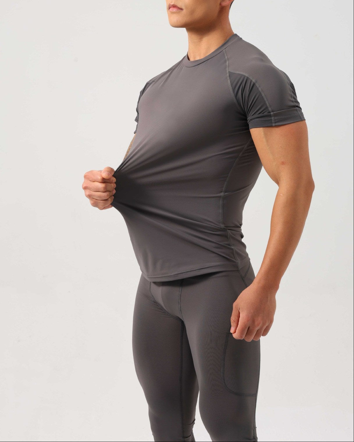 Men’s Contrast Panel Performance Training T-Shirt
