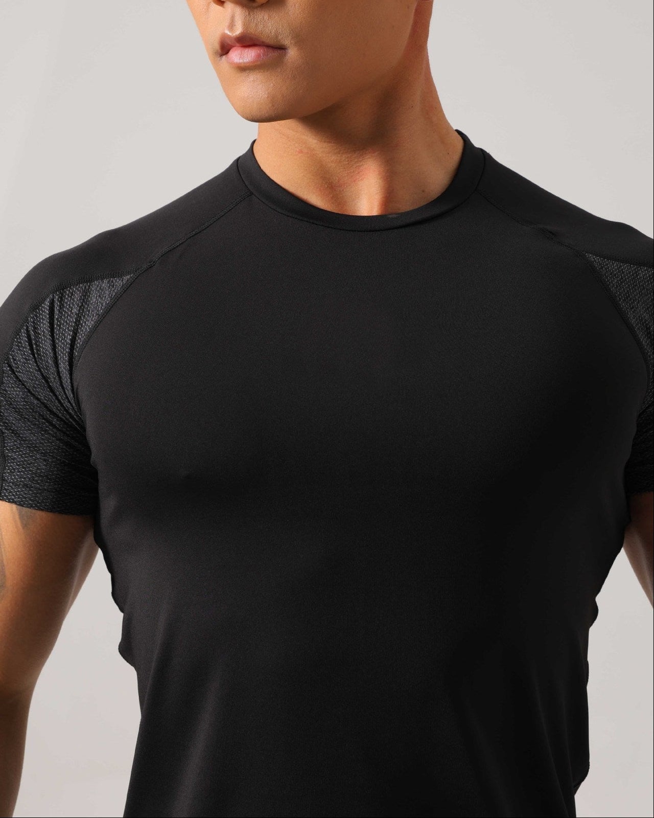 Men’s Contrast Panel Performance Training T-Shirt
