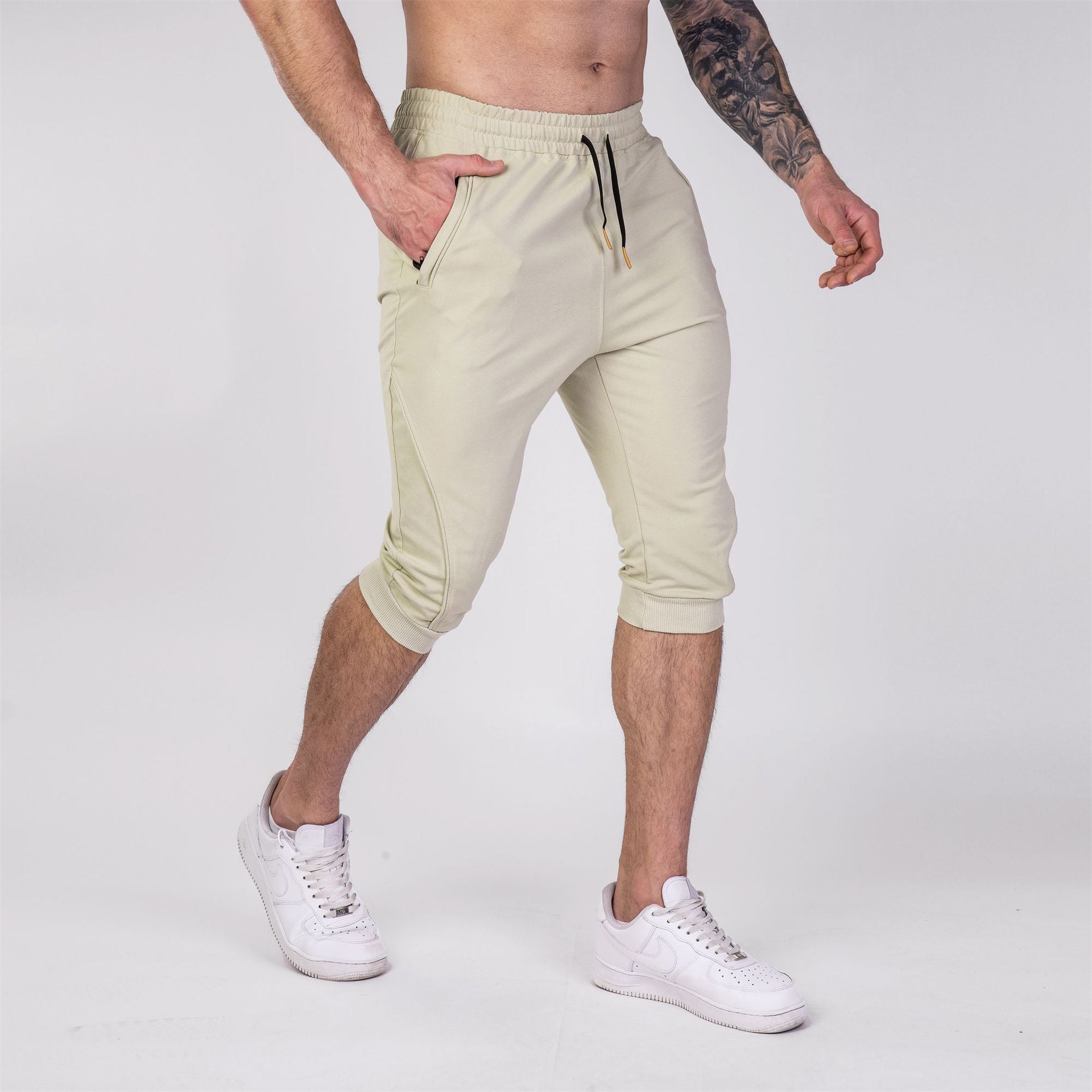 Men’s Cropped Jogger Shorts with Zipper Pockets