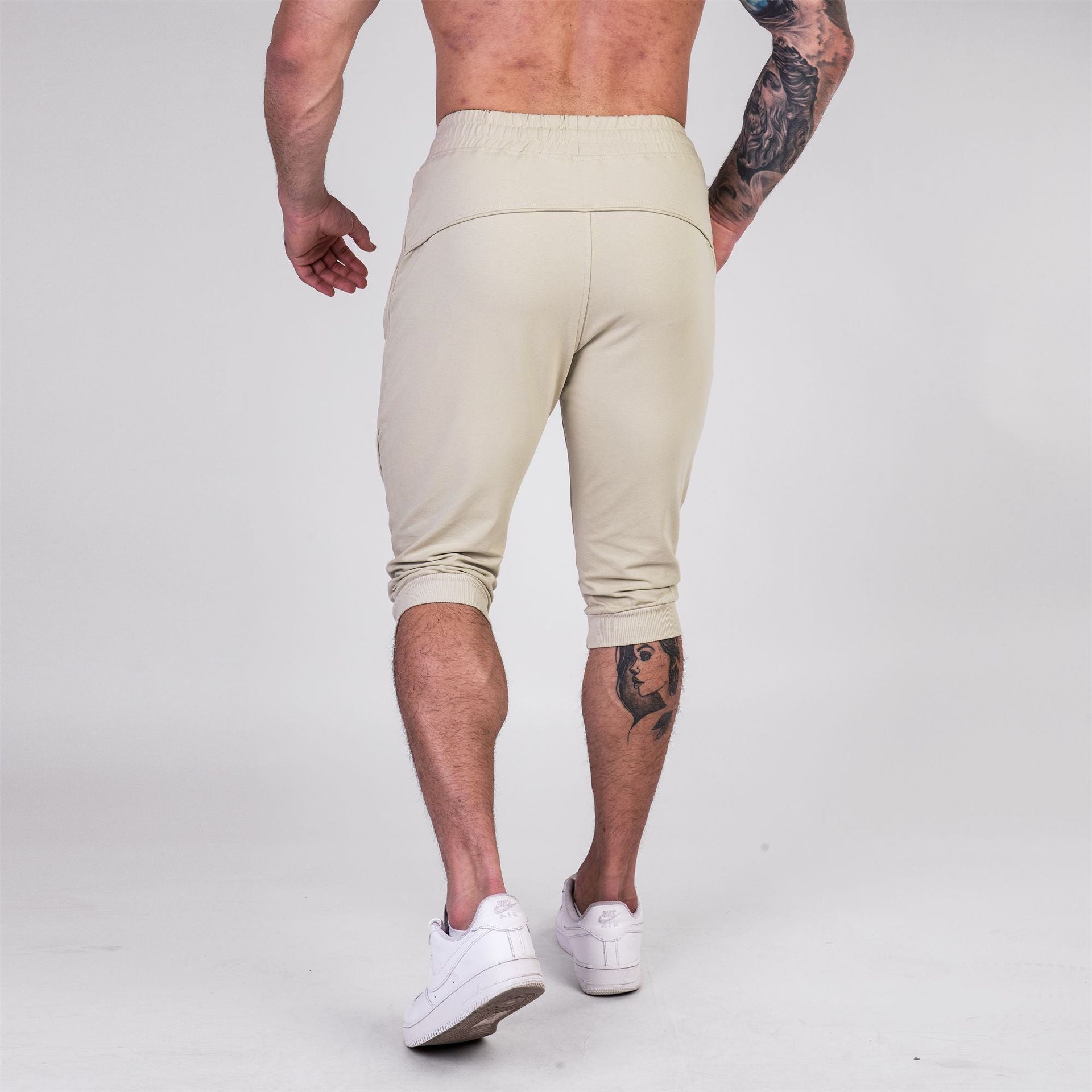 Men’s Cropped Jogger Shorts with Zipper Pockets