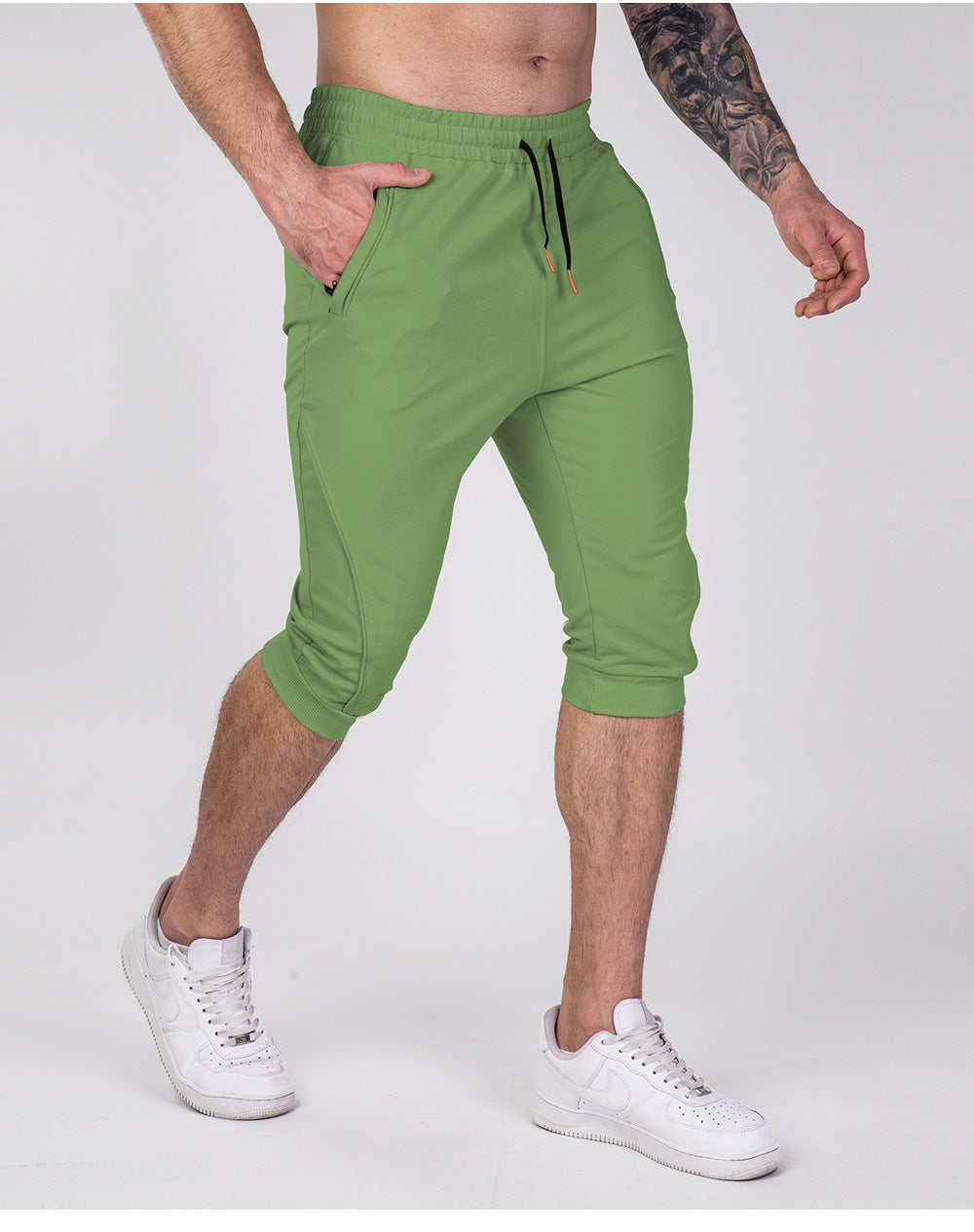 Men’s Cropped Jogger Shorts with Zipper Pockets