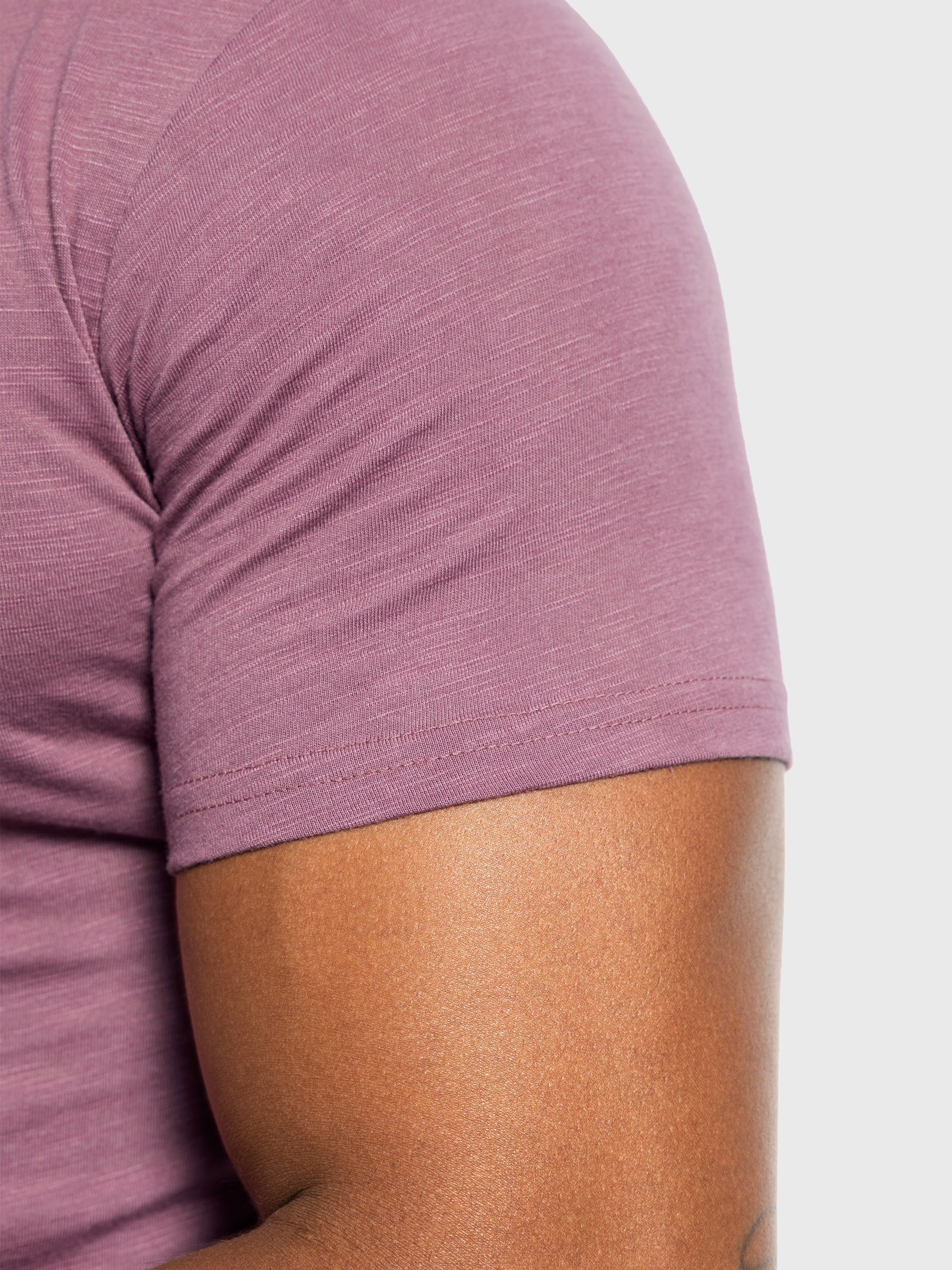 Slub V-neck T-shirt New