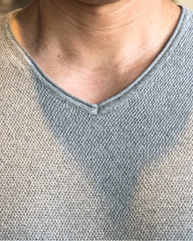 Classic V-Neck Knit Tee Short Sleeves