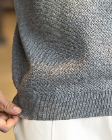 Classic V-Neck Knit Tee Short Sleeves