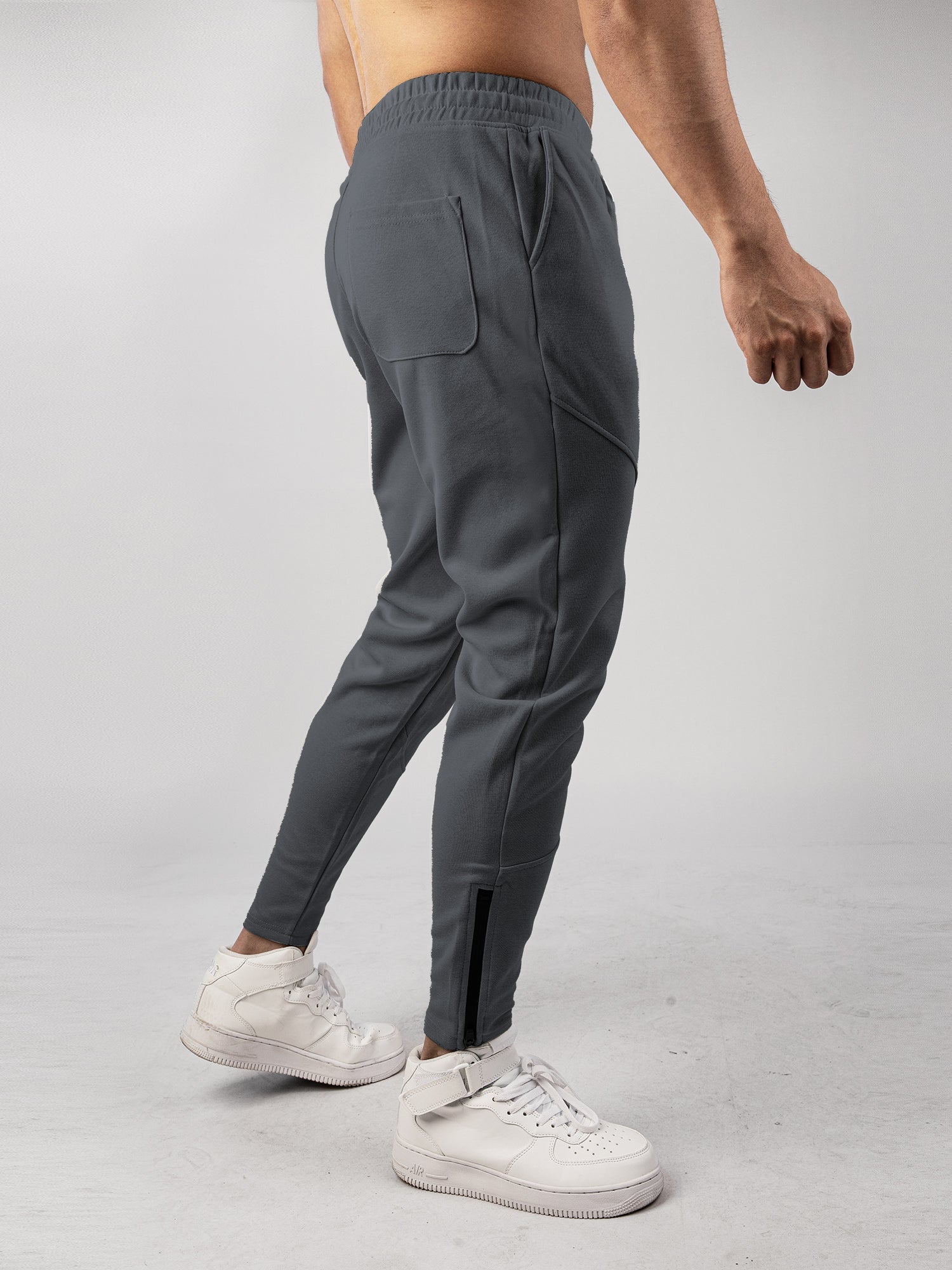 Men’s Warm Spliced Training Joggers with Zipper Hems