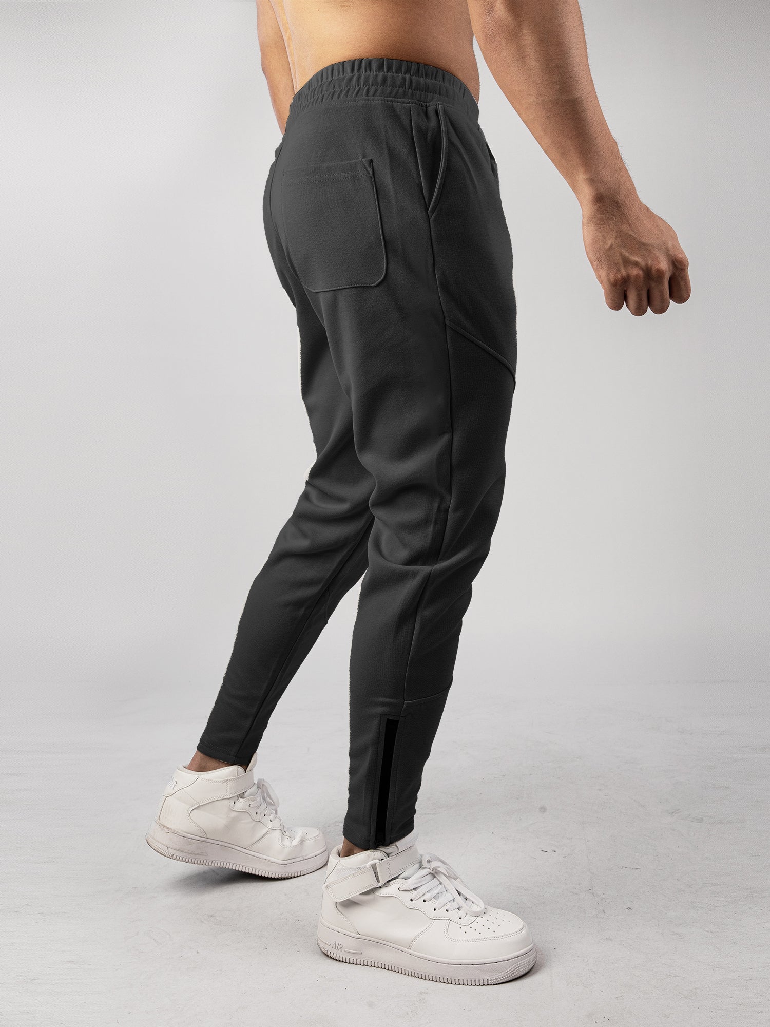Men’s Warm Spliced Training Joggers with Zipper Hems