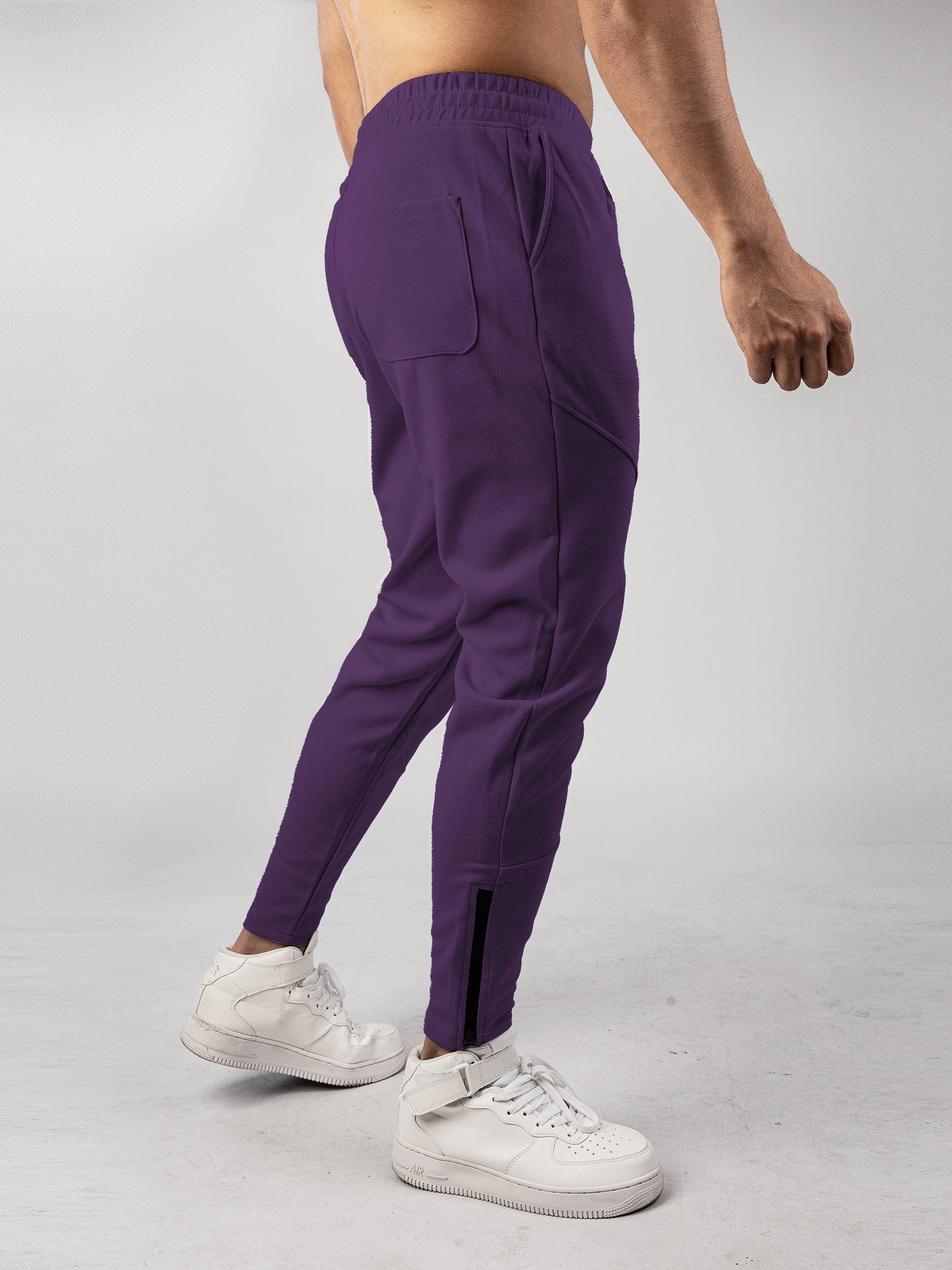 Men’s Warm Spliced Training Joggers with Zipper Hems