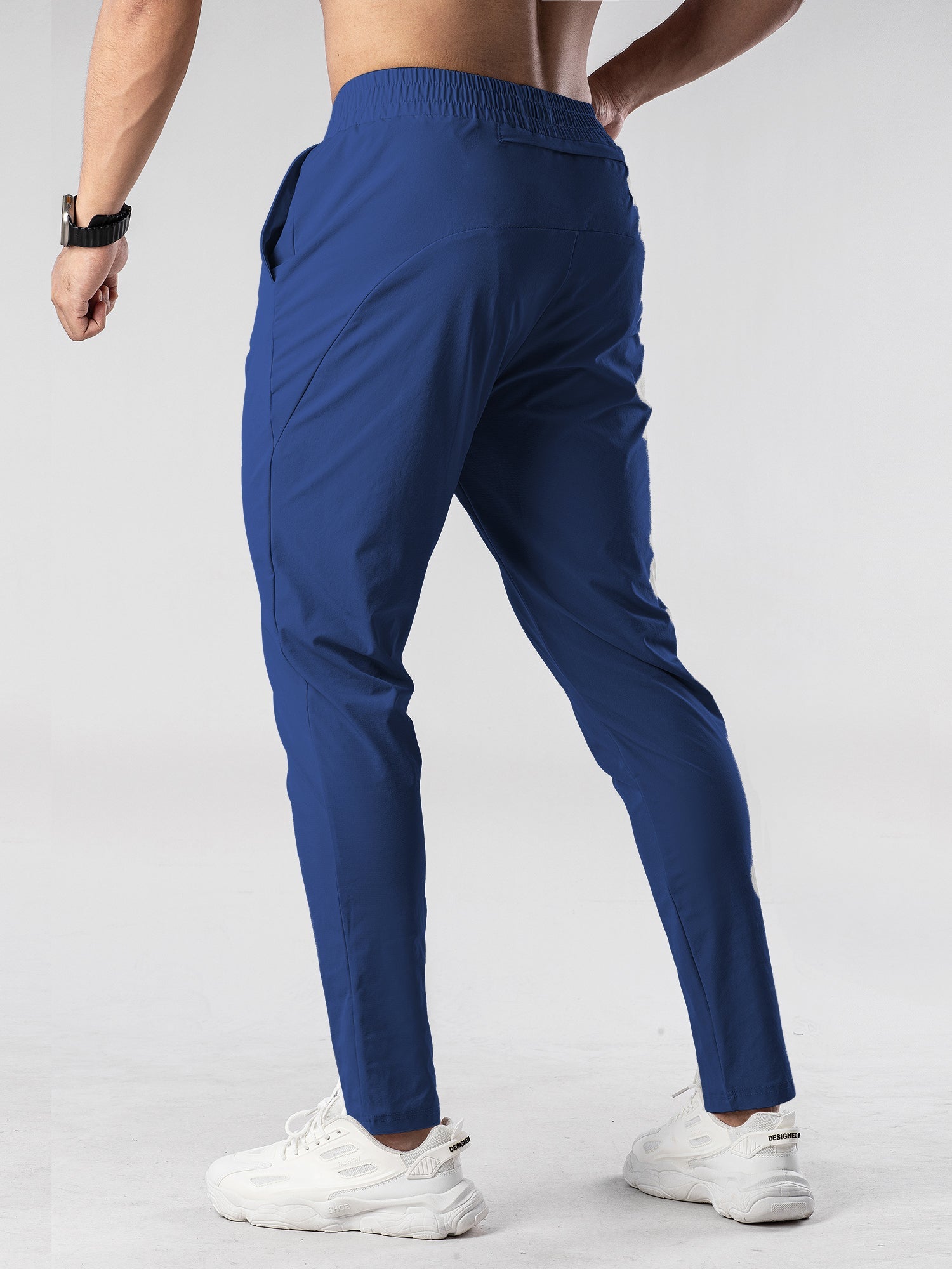 Men’s Quick-Dry Performance Tapered Joggers