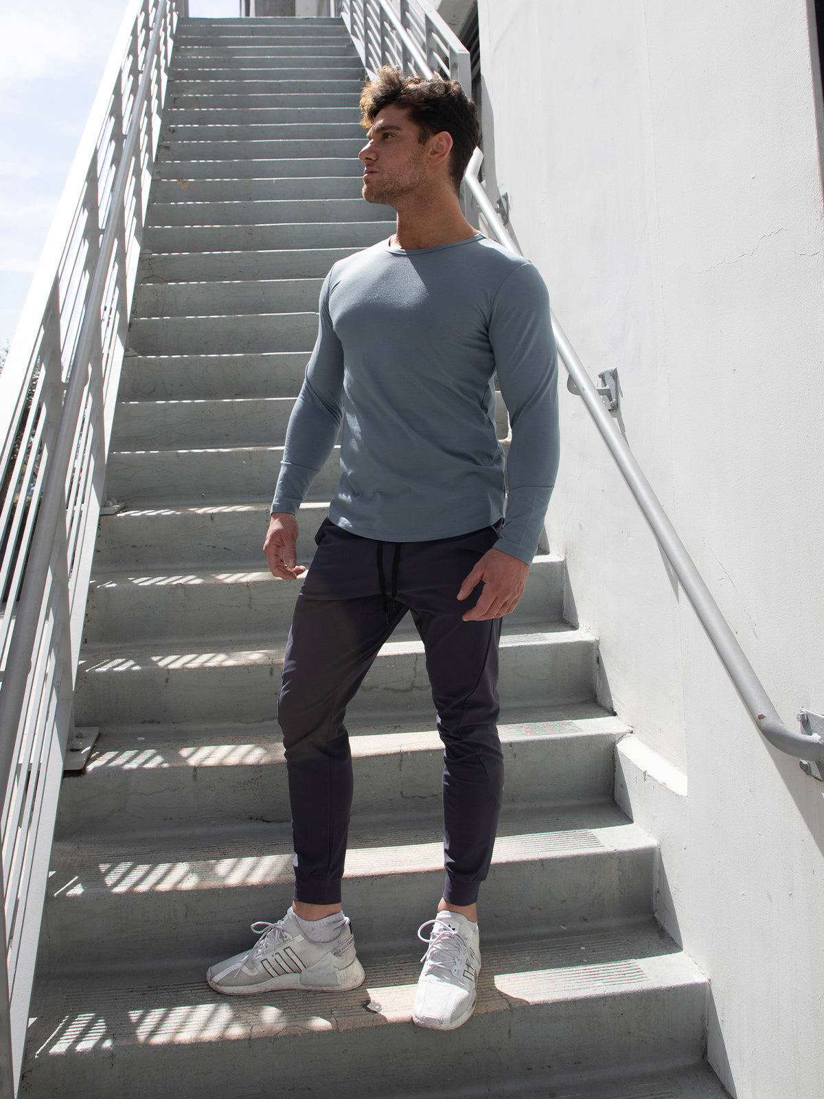 All Day Elite Curve-Hem Tee Stretch Long Sleeve(Final Sale–No Return or Exchange)