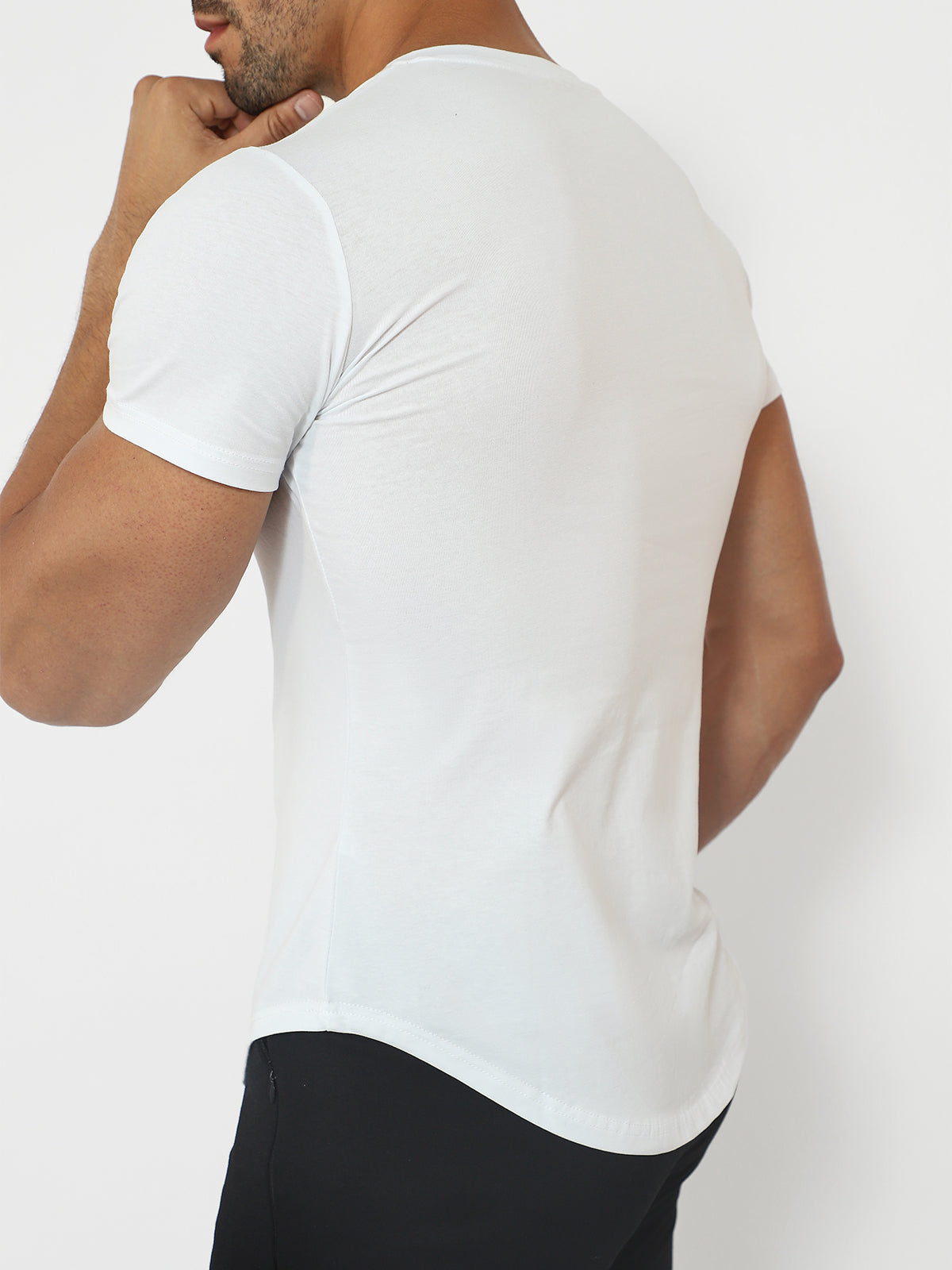 Kore Curved Hem T-shirt Muscle Fit Crew Neck