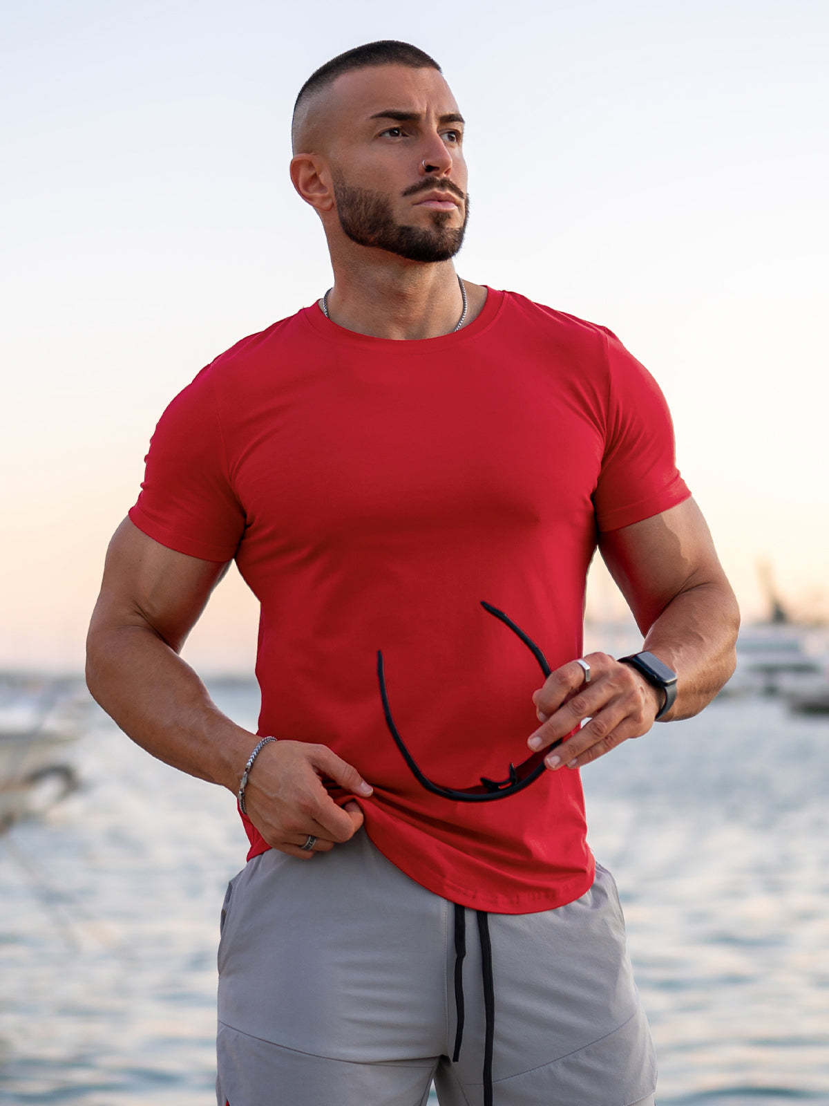 Kore Curved Hem T-shirt Muscle Fit Crew Neck