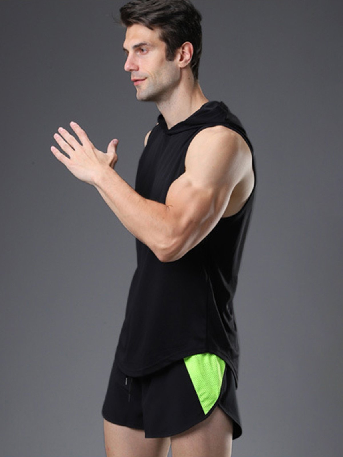 Workout Hooded Tank Curved Hem