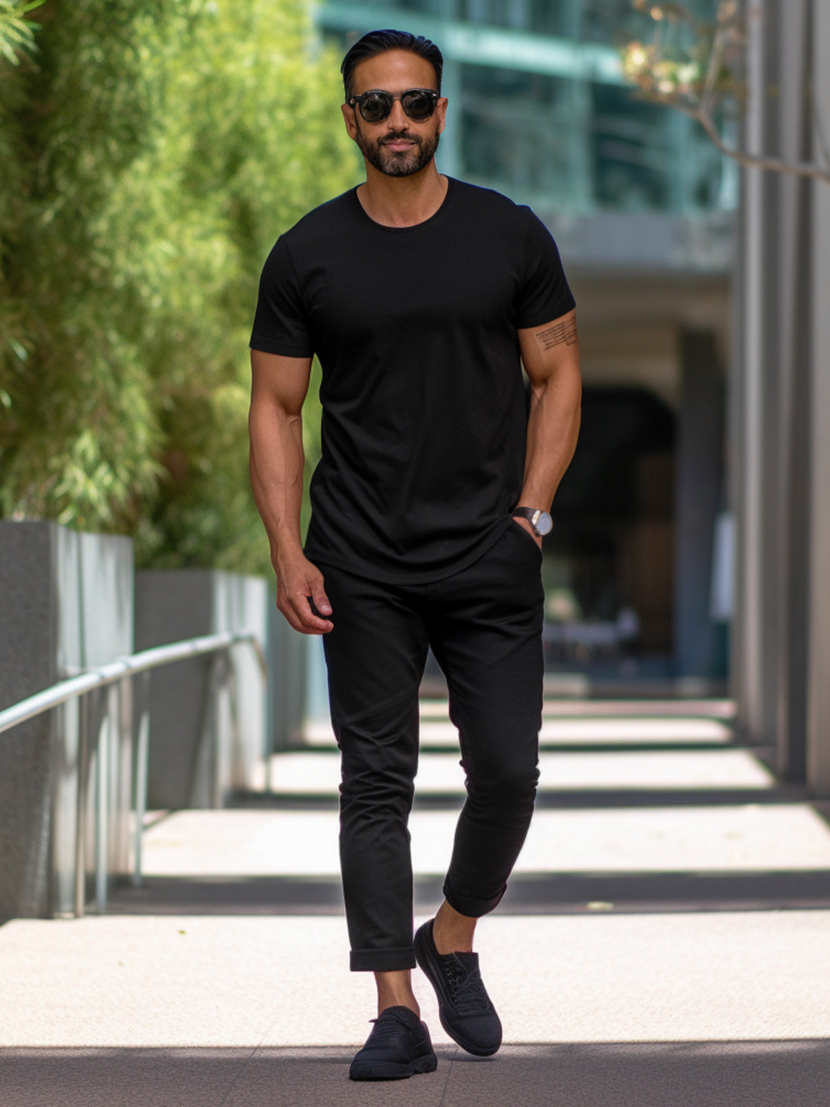 Men's Stain Resistant Curved Hem T-shirt Tech Cotton(Final Sale–No Return or Exchange)